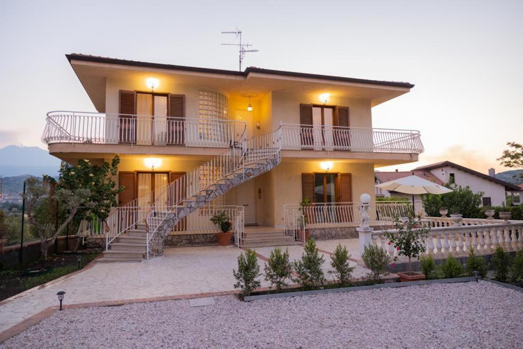 Villa Graziosa Трапитело Екстериор снимка